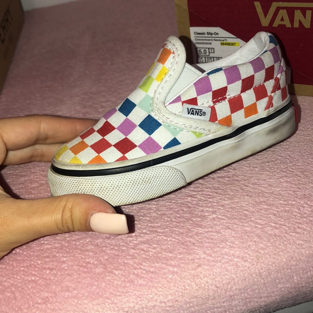 VANS - Picture 4 of 5